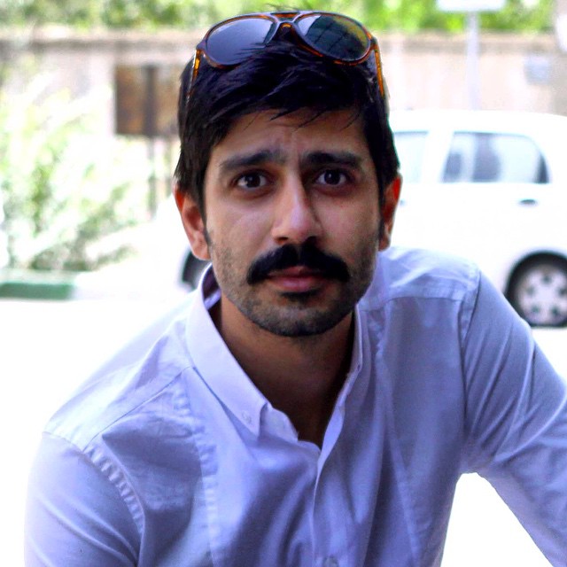 تصویری شخصی از میثاق جمشیدی، بازیگر سینما و تلویزیون