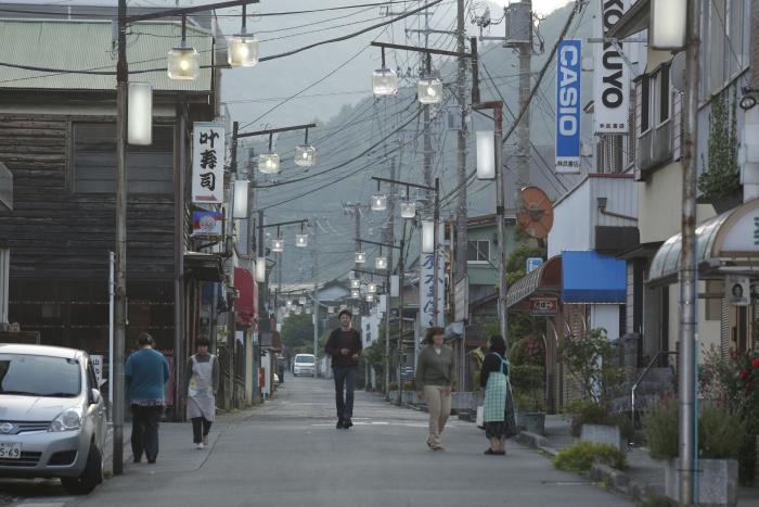  فیلم سینمایی Journey to the Shore به کارگردانی Kiyoshi Kurosawa