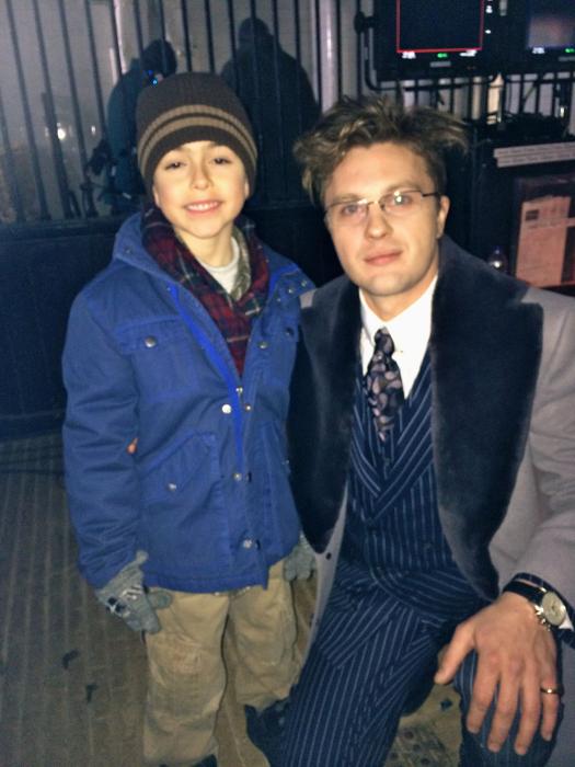 Samuel Faraci در صحنه سریال تلویزیونی هانیبال به همراه مایکل پیت