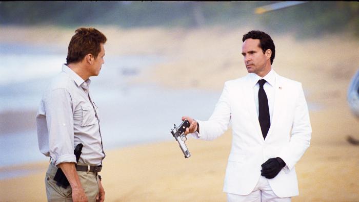 Jason Patric در صحنه فیلم سینمایی بازنده ها به همراه هولت مک  کالانی