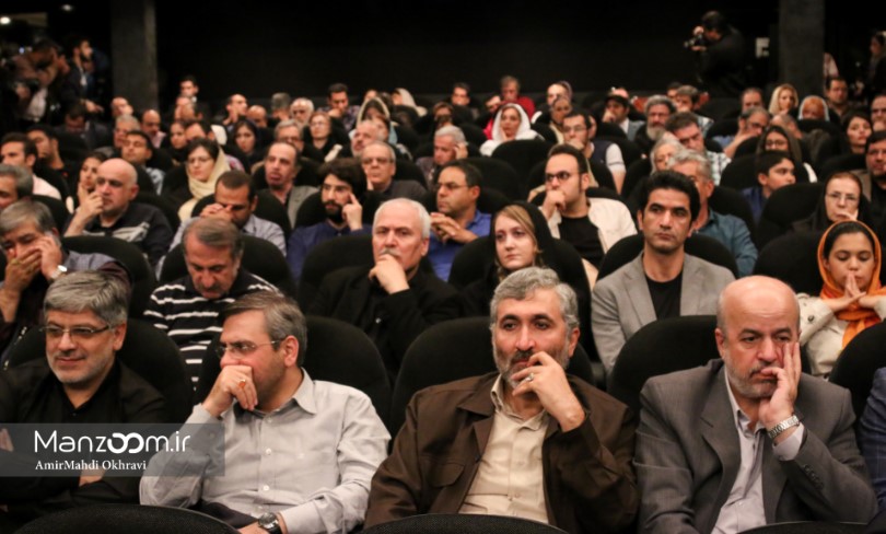 مهران رجبی در اکران افتتاحیه فیلم سینمایی سیانور به همراه محمدحسین مهدویان