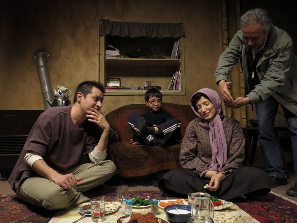 پشت صحنه فیلم سینمایی حوض نقاشی با حضور سید‌شهاب حسینی، سپهراد فرزامی و نگار جواهریان