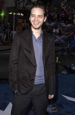 Aaron Stanford در صحنه فیلم سینمایی مردان ایکس 2