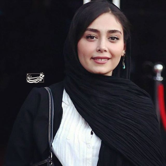 تصویری شخصی از دیبا زاهدی، بازیگر سینما و تلویزیون