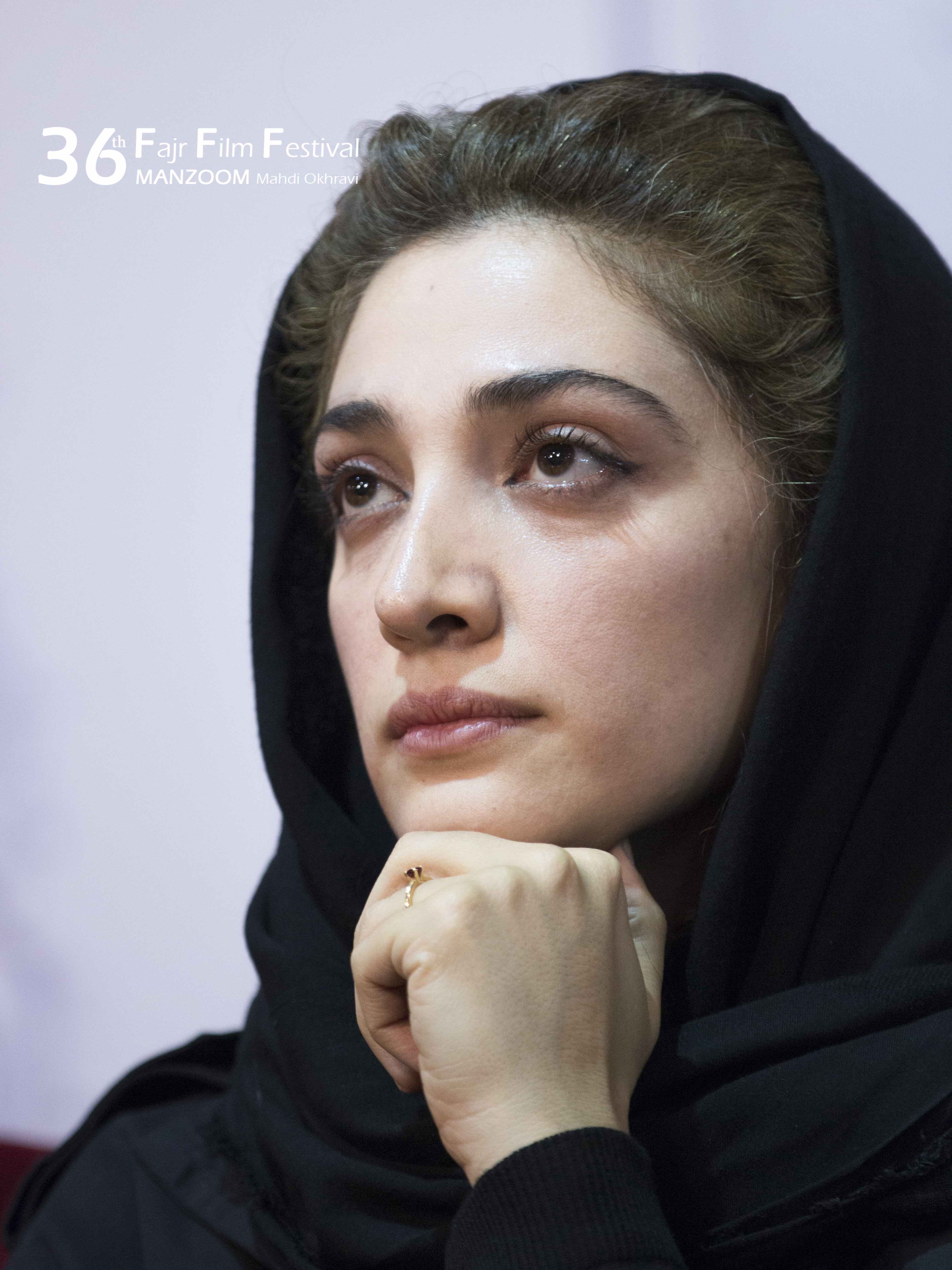 مینا ساداتی در نشست خبری فیلم سینمایی سرو زیر آب