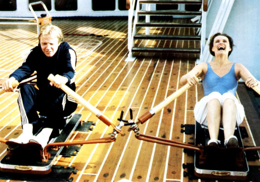جان ویت در صحنه فیلم سینمایی Table for Five به همراه Marie-Christine Barrault