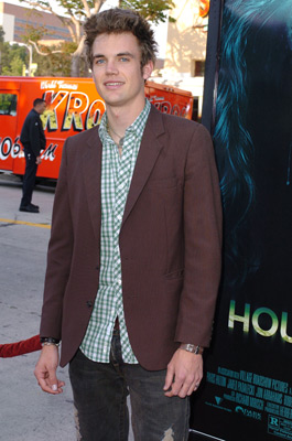 Tyler Hilton در صحنه فیلم سینمایی خانه ای از موم