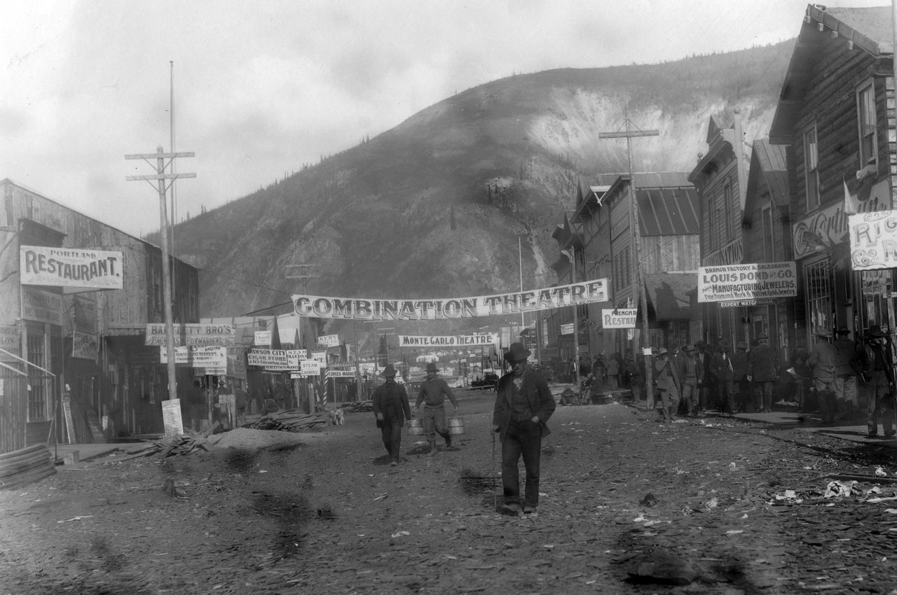  فیلم سینمایی Dawson City: Frozen Time به کارگردانی Bill Morrison