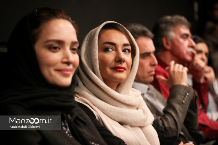بهنوش طباطبایی در اکران افتتاحیه فیلم سینمایی سیانور به همراه هانیه توسلی