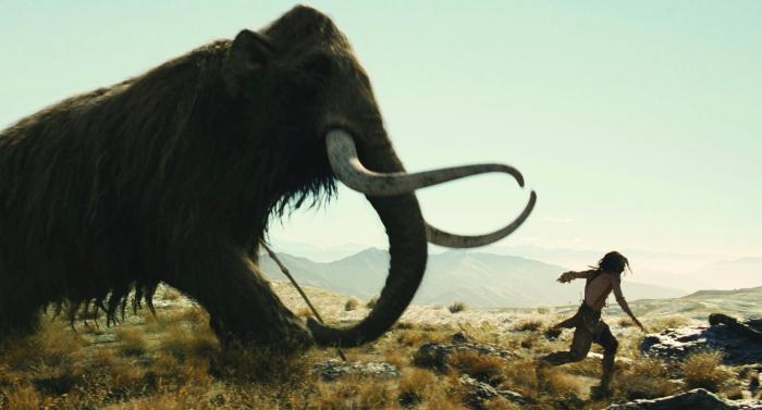 Steven Strait در صحنه فیلم سینمایی 10000 سال قبل میلاد