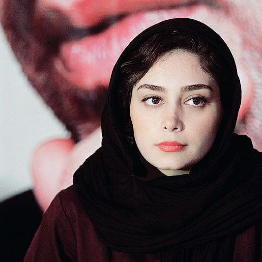 تصویری شخصی از دیبا زاهدی، بازیگر سینما و تلویزیون