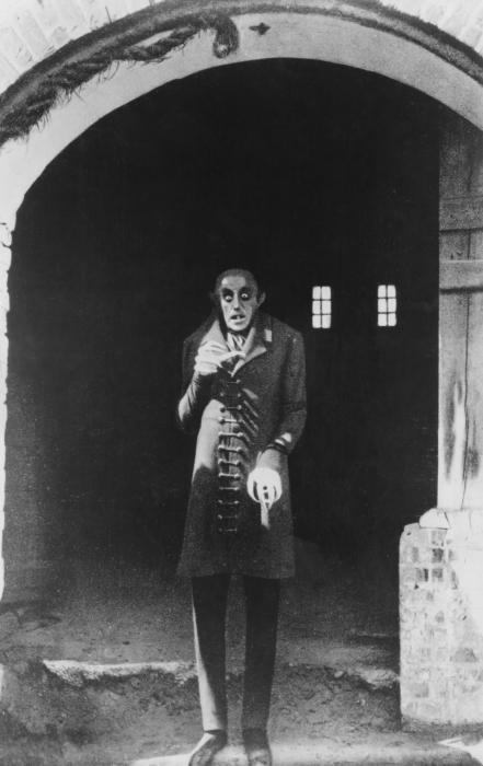 Max Schreck در صحنه فیلم سینمایی نوسفراتو