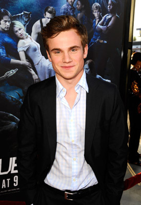 Allan Hyde در صحنه سریال تلویزیونی خون حقیقی