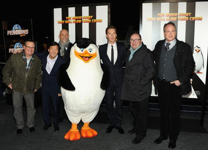 Ken Jeong در صحنه فیلم سینمایی پنگوئن های ماداگاسکار به همراه Simon J. Smith، Tom McGrath، Eric Darnell، بندیکت کامبربچ و جان مالکوویچ