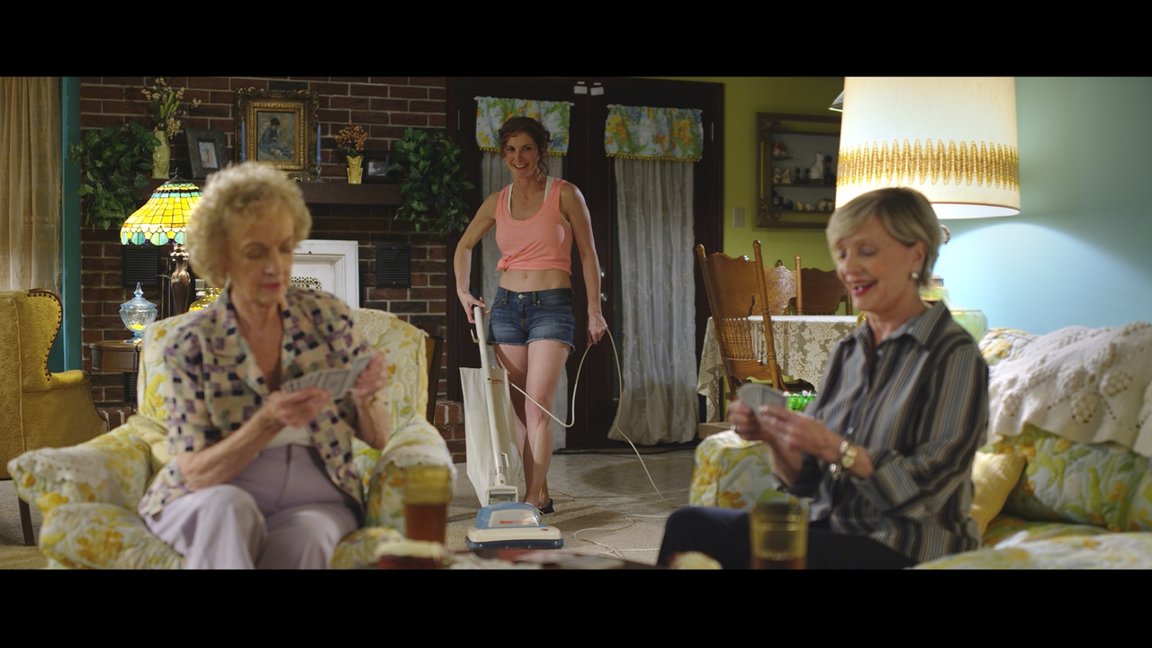 Sally Eaton در صحنه فیلم سینمایی Bad Grandmas به همراه Miriam Parrish و Florence Henderson