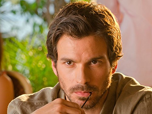 Santiago Cabrera در صحنه سریال تلویزیونی دکستر