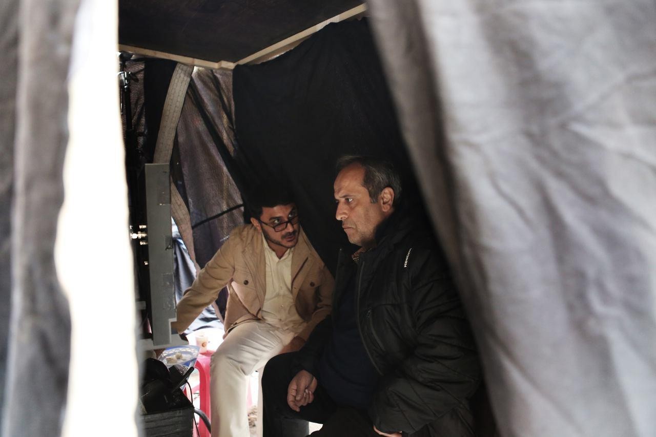 حمید نعمت‌الله در پشت صحنه فیلم سینمایی شعله‌ور به همراه محمدرضا شفیعی