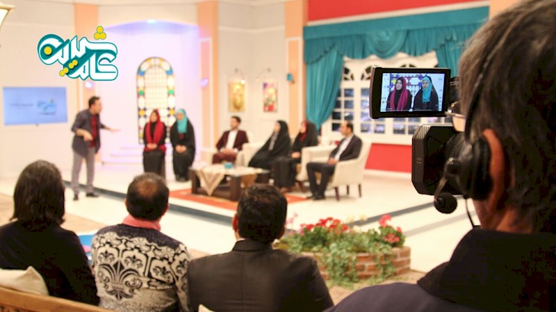  برنامه تلویزیونی کام شیرین به کارگردانی ندارد