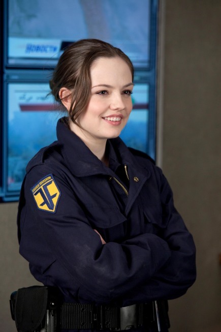 Emily Meade در صحنه سریال تلویزیونی فرینج