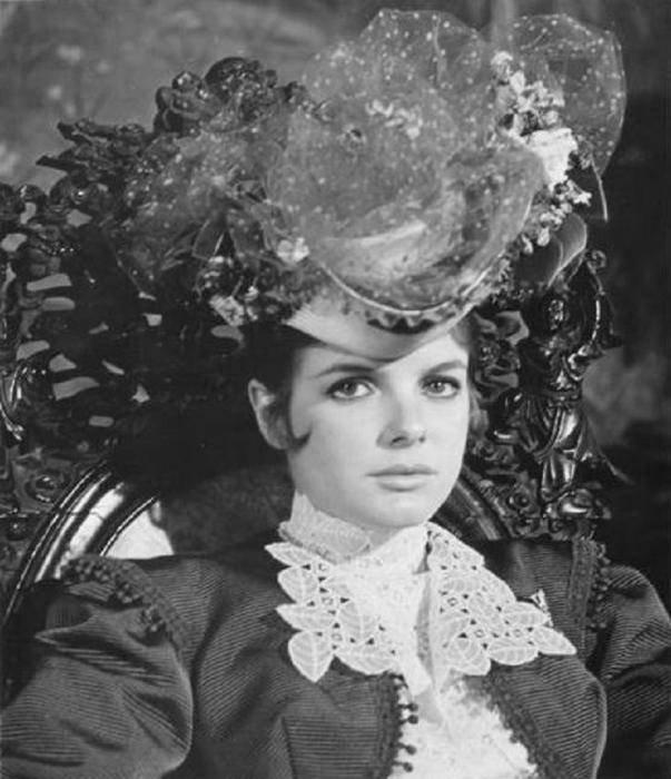 Katharine Ross در صحنه فیلم سینمایی بوچ کسیدی و سادنس کید