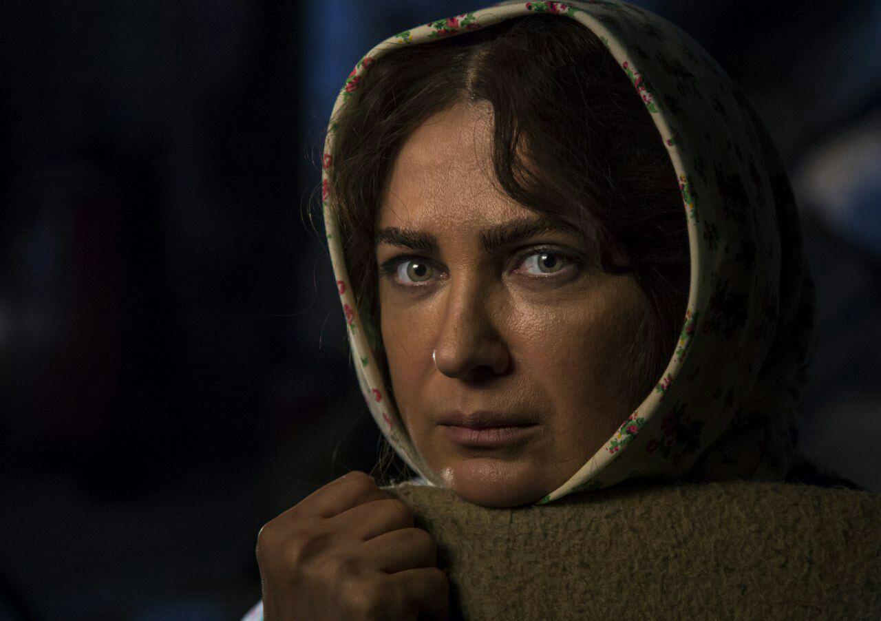  فیلم سینمایی زنانی که با گرگ‌ها دویده‌اند به کارگردانی امیراطهر سهیلی