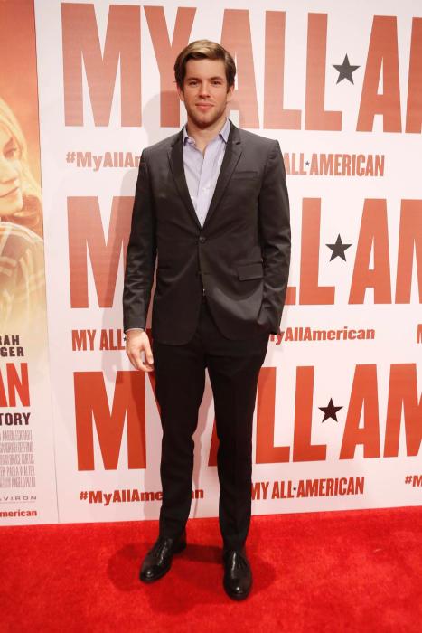 Richard Kohnke در صحنه فیلم سینمایی Courage