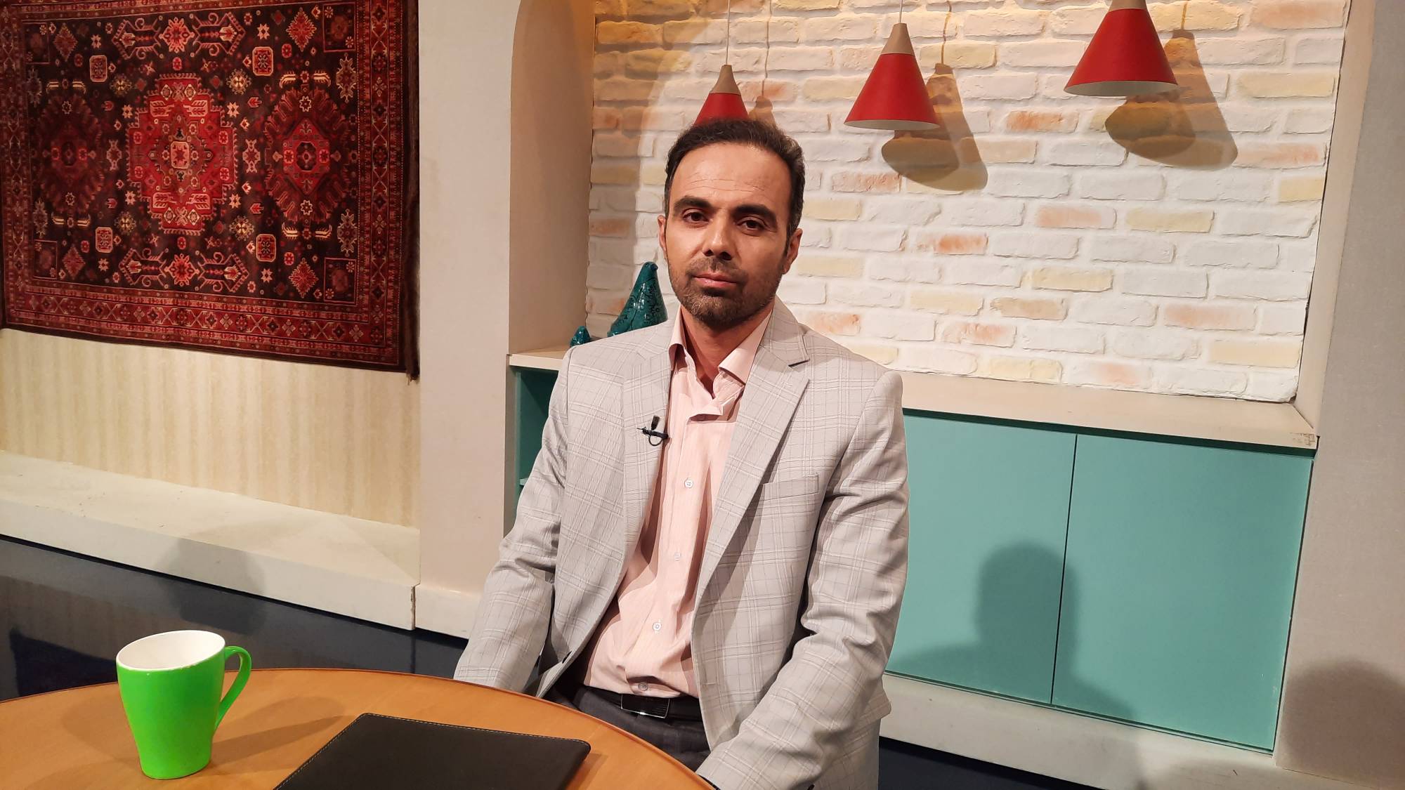  برنامه تلویزیونی از خونه شروع کن به کارگردانی رضا داستانی