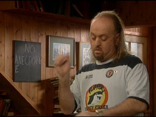 Bill Bailey در صحنه سریال تلویزیونی Black Books