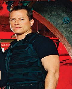 Corin Nemec در صحنه سریال تلویزیونی دروازه ستارگان اس جی-۱