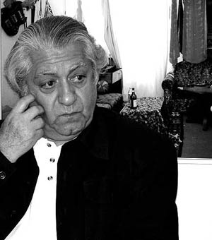 تصویری شخصی از عزت‌الله انتظامی، بازیگر و نویسنده سینما و تلویزیون