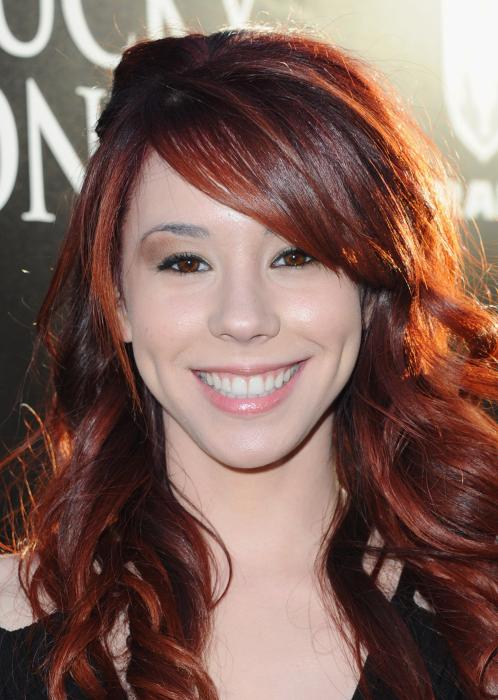 Jillian Rose Reed در صحنه فیلم سینمایی خوش شانس