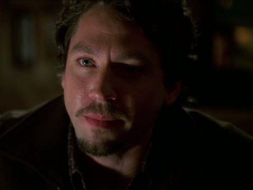 Michael Weston در صحنه سریال تلویزیونی قانون و نظم: واحد قربانیان ویژه