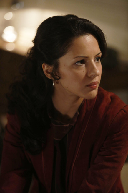 Annet Mahendru در صحنه سریال تلویزیونی آمریکایی  ها