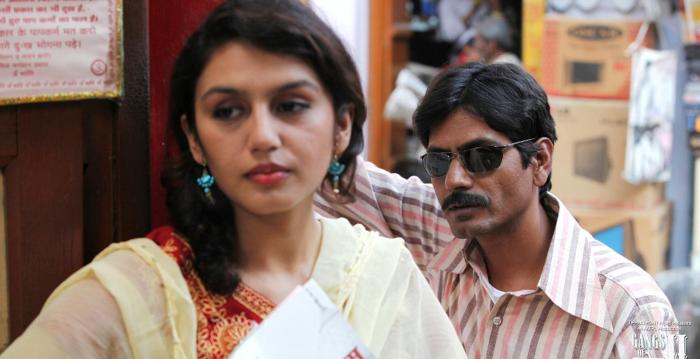 Huma Qureshi در صحنه فیلم سینمایی Gangs of Wasseypur به همراه Nawazuddin Siddiqui