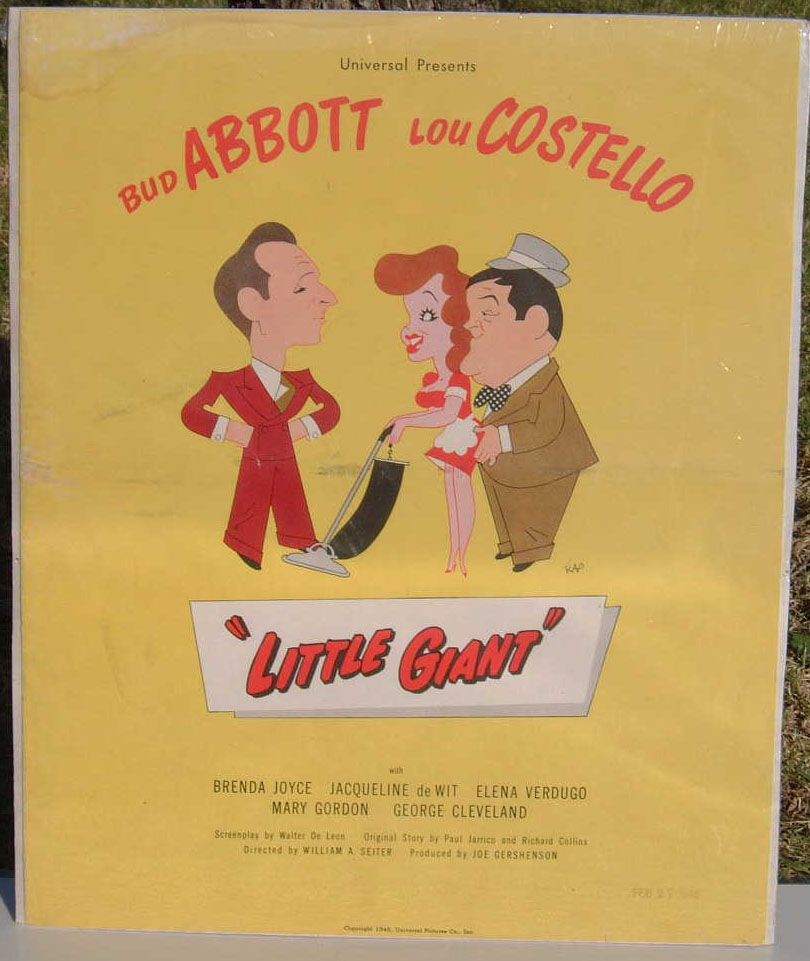 Bud Abbott در صحنه فیلم سینمایی Little Giant به همراه Jacqueline deWit و Lou Costello