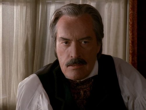 Powers Boothe در صحنه سریال تلویزیونی ددوود