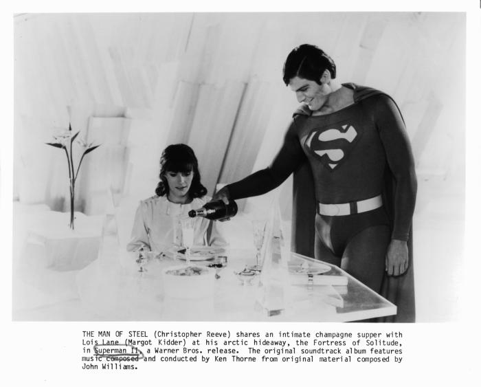 Christopher Reeve در صحنه فیلم سینمایی سوپرمن 2 به همراه Margot Kidder
