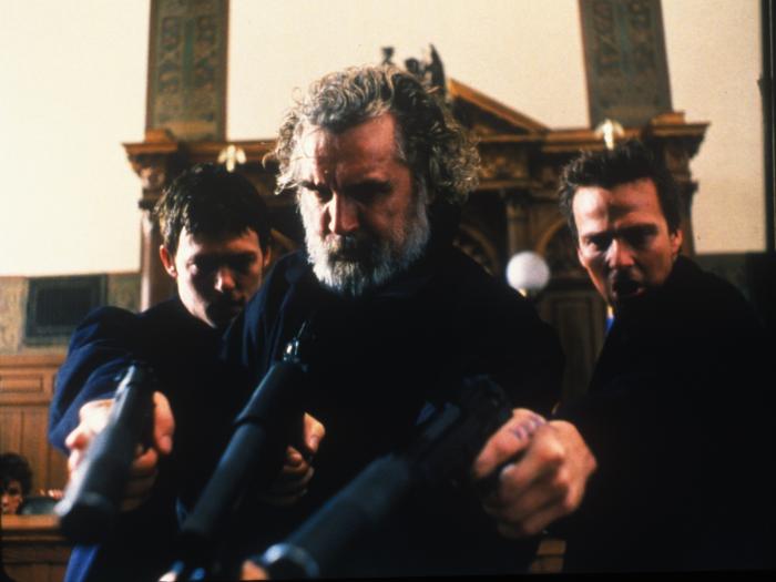 Sean Patrick Flanery در صحنه فیلم سینمایی فرشتگان بونداک به همراه Billy Connolly و نورمن ریداس