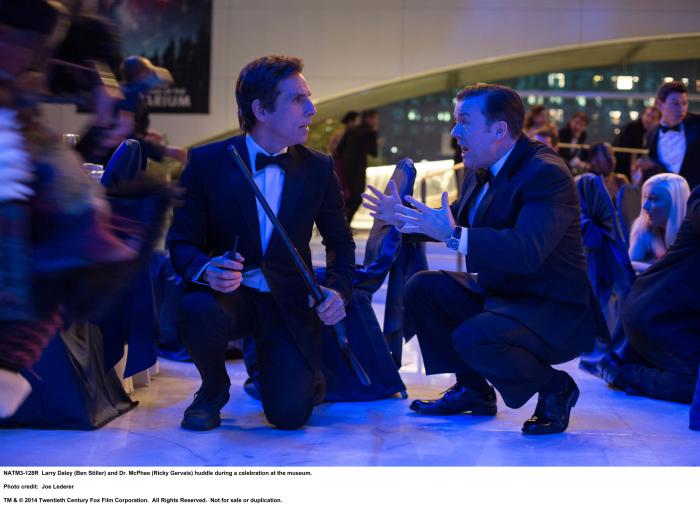 ریکی جرویز در صحنه فیلم سینمایی شب در موزه به همراه Ben Stiller