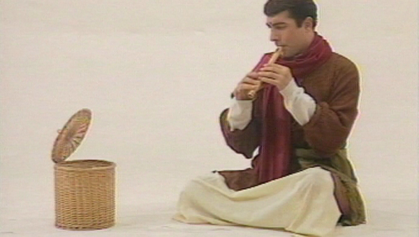 مجید صالحی در صحنه سریال تلویزیونی سیب خنده