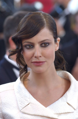 Anna Mouglalis در صحنه فیلم سینمایی قاتلین پیرزن