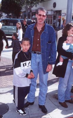  فیلم سینمایی آناستازیا با حضور ران پرلمن