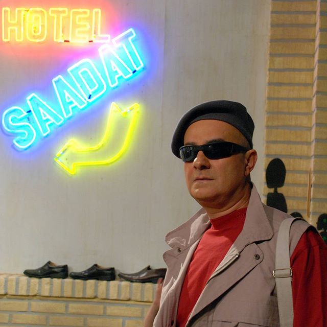 تصویری شخصی از علی عمرانی، بازیگر و کارگردان سینما و تلویزیون