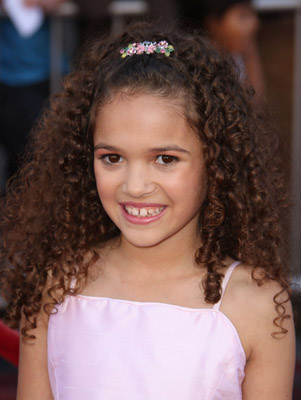 Madison Pettis در صحنه فیلم سینمایی نقشه بازی