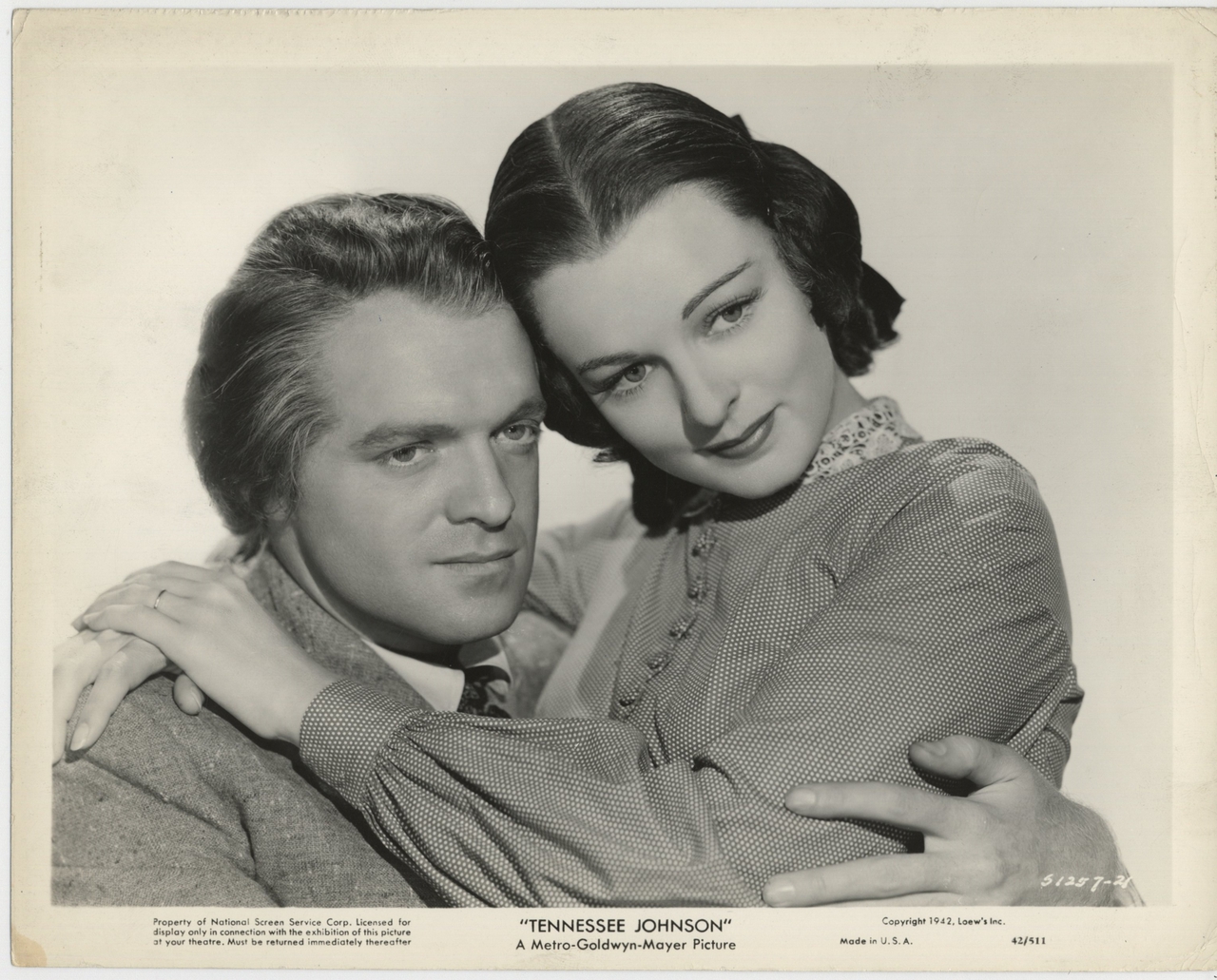 Van Heflin در صحنه فیلم سینمایی Tennessee Johnson به همراه Ruth Hussey