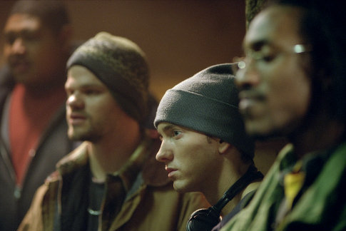 Evan Jones در صحنه فیلم سینمایی هشت مایل به همراه Eminem و De'Angelo Wilson