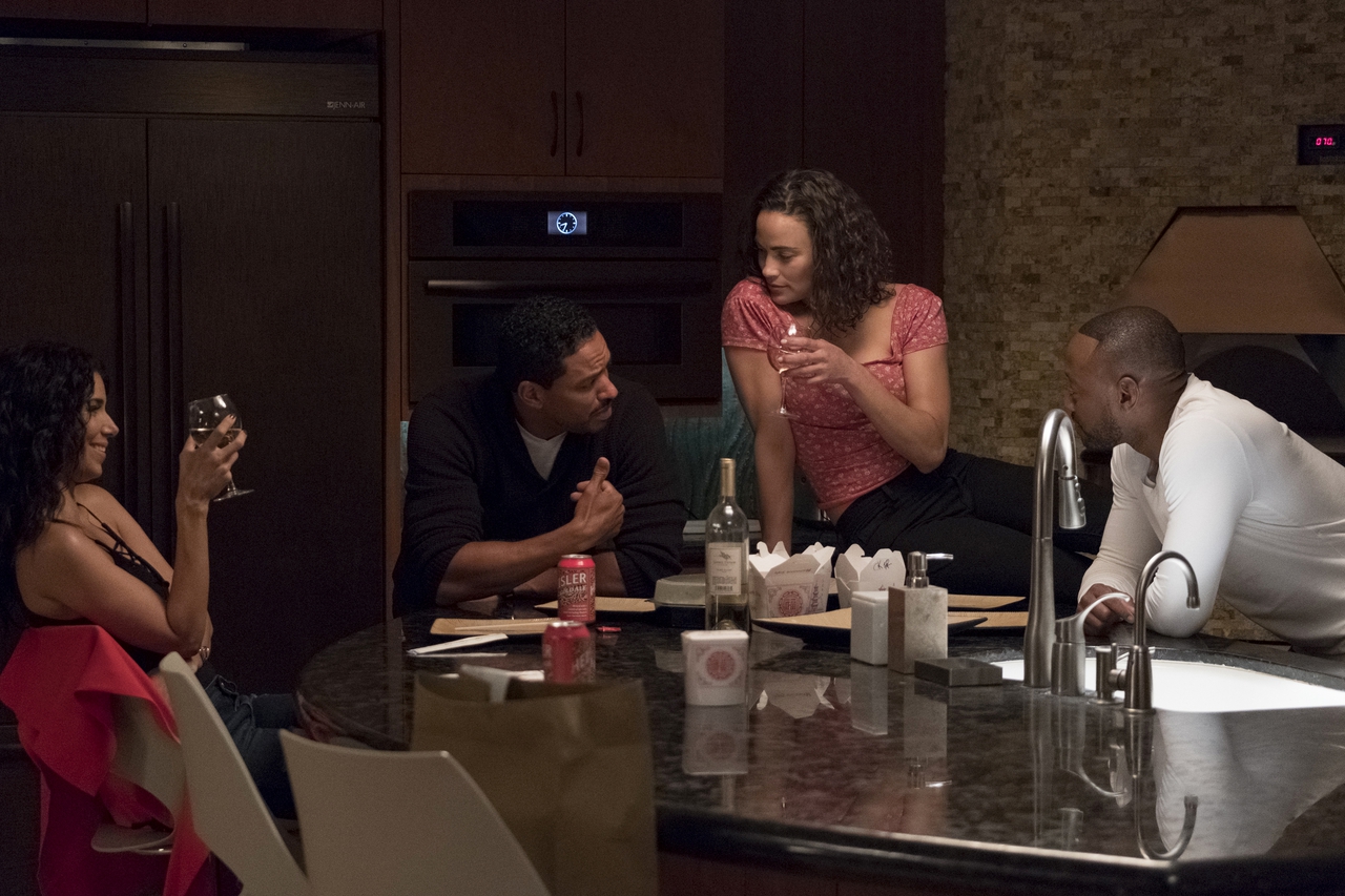پائولا پاتون در صحنه فیلم سینمایی ترافیک به همراه Laz Alonso، عمر اپس و Roselyn Sanchez