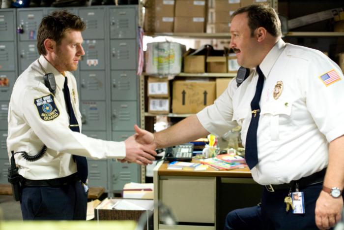 Keir O'Donnell در صحنه فیلم سینمایی پاول بلارت: پلیس فروشگاه به همراه Kevin James