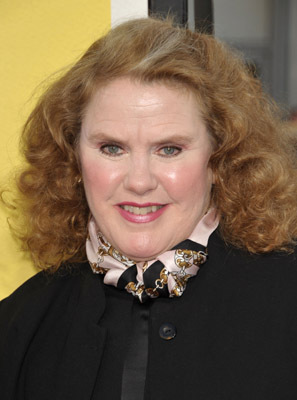 Celia Weston در صحنه فیلم سینمایی مشاهده و گزارش