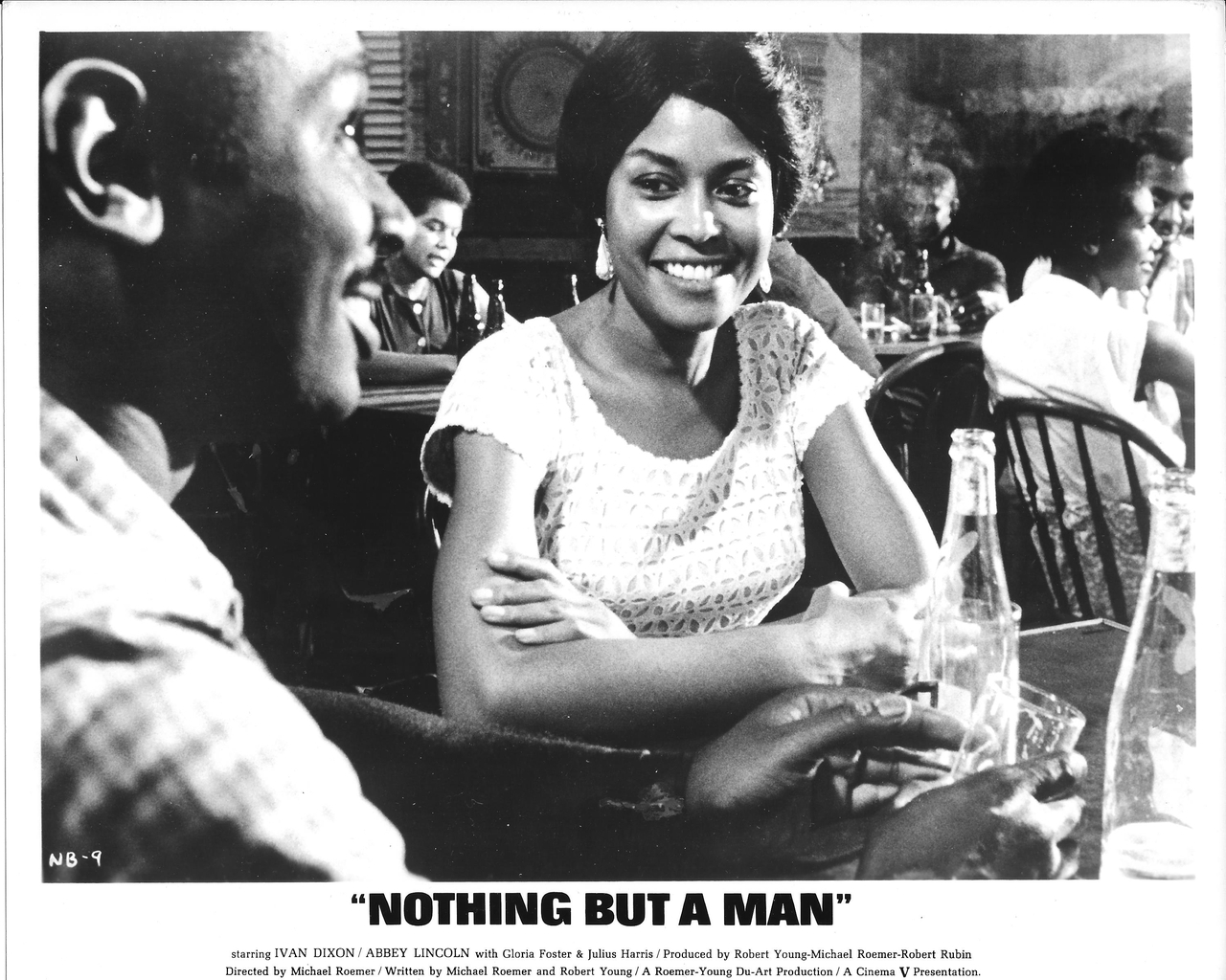 Abbey Lincoln در صحنه فیلم سینمایی Nothing But a Man به همراه Ivan Dixon